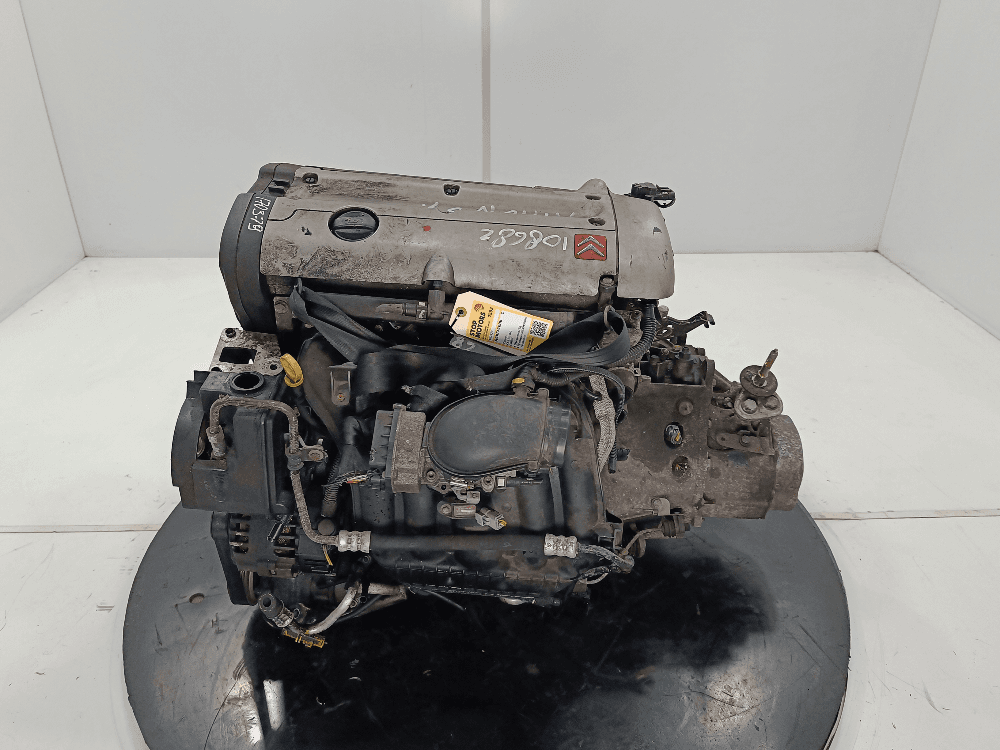 Двигатель к Citroen C5 1 (01-04)