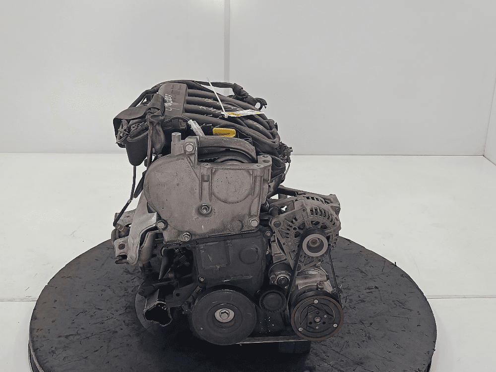 Двигатель к Renault Scenic 2 (03-06)