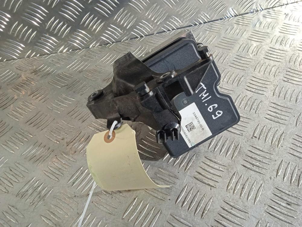 Блок ABS к Tesla Model 3 (17-21)