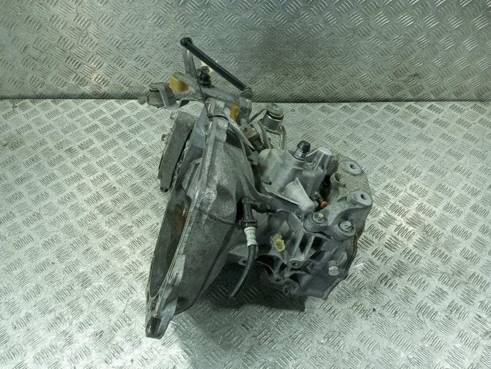 КПП механическая (МКПП) к Opel Corsa D (06-11)