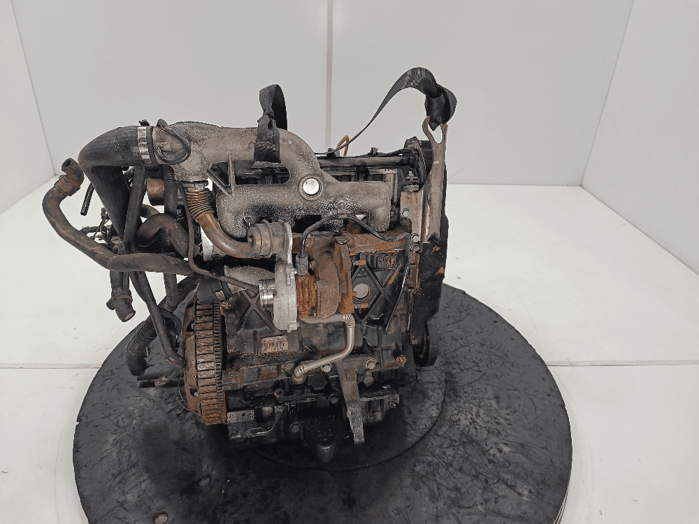 Двигатель к Renault Trafic 2 (01-06)