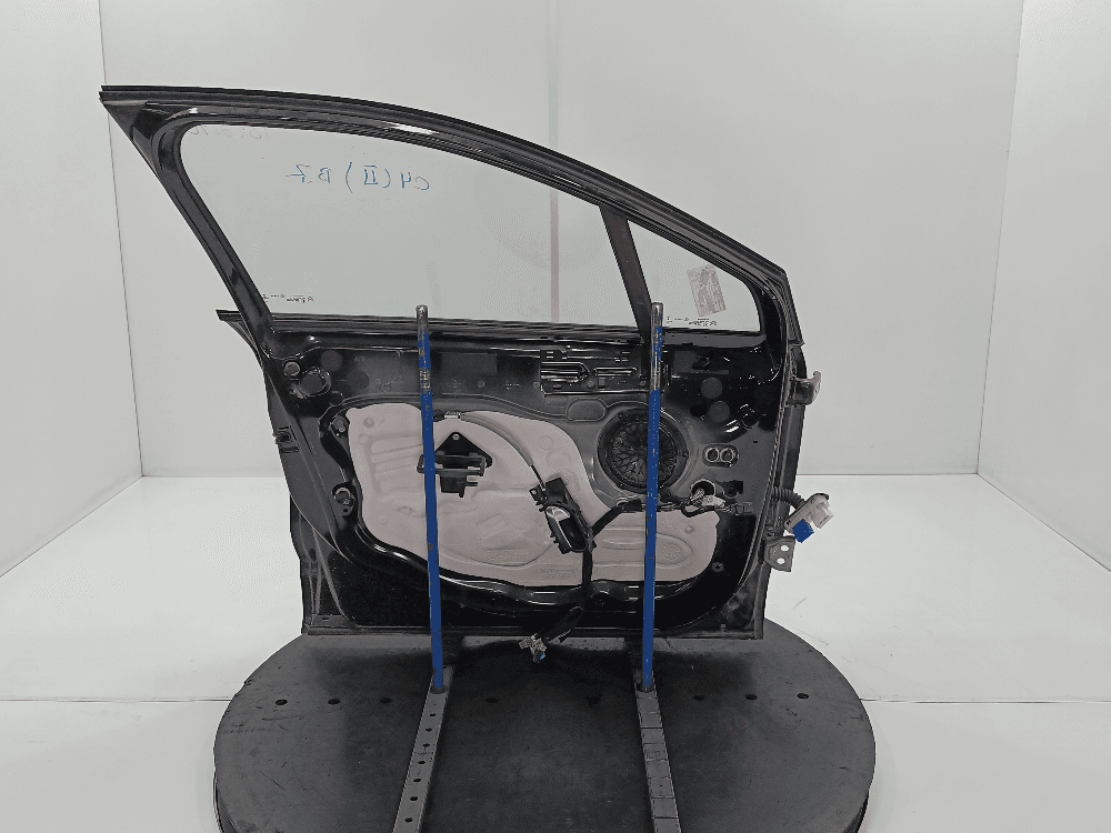 Дверь передняя левая к Citroen C4 2 (10-16)