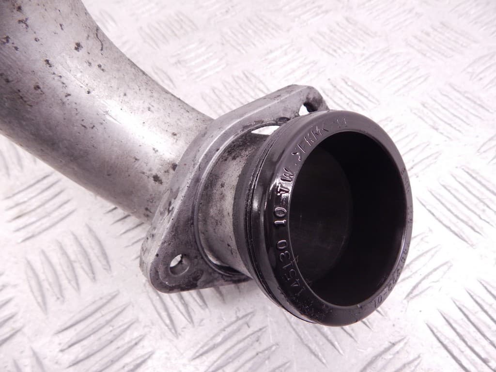 Патрубок интеркулера к BMW X5 E70 (06-10)