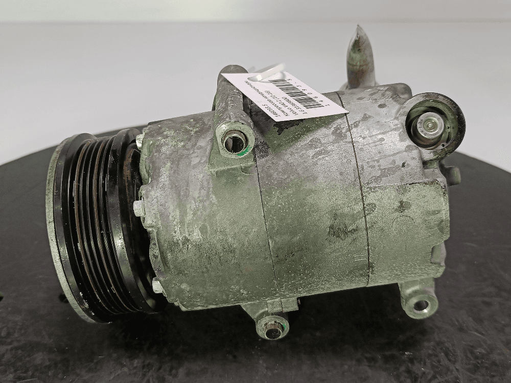 Компрессор кондиционера к Volvo V40 2 (12-16)