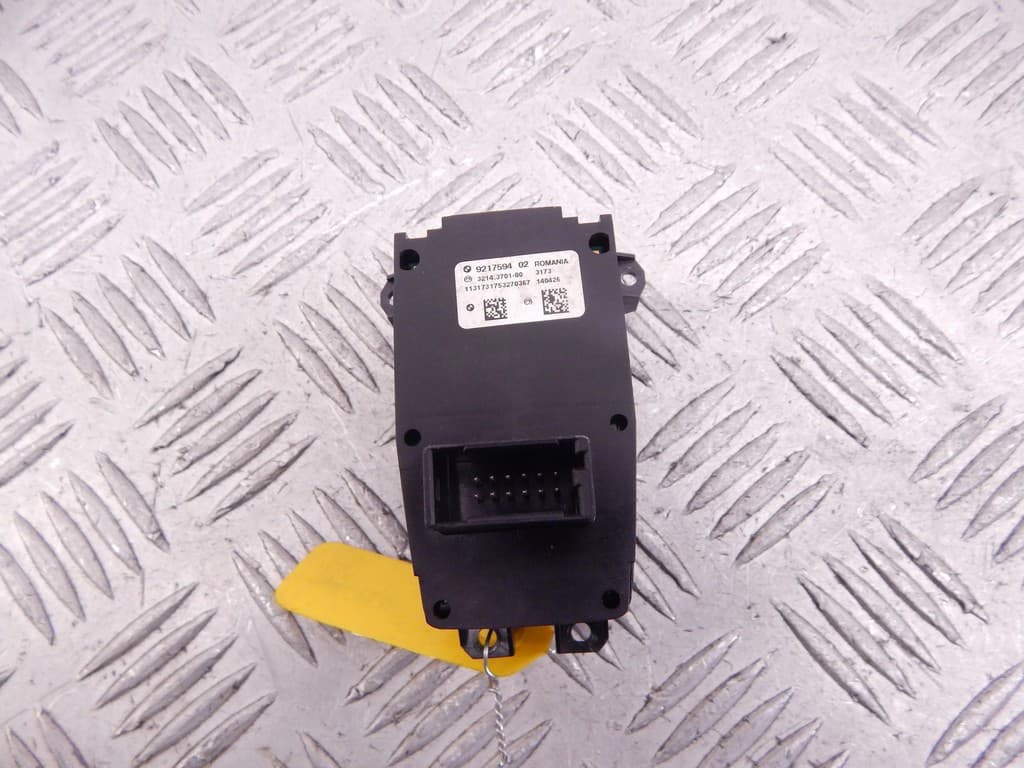 Кнопка ручного тормоза (ручника) к BMW 5 F10/F11/F07 (09-13)