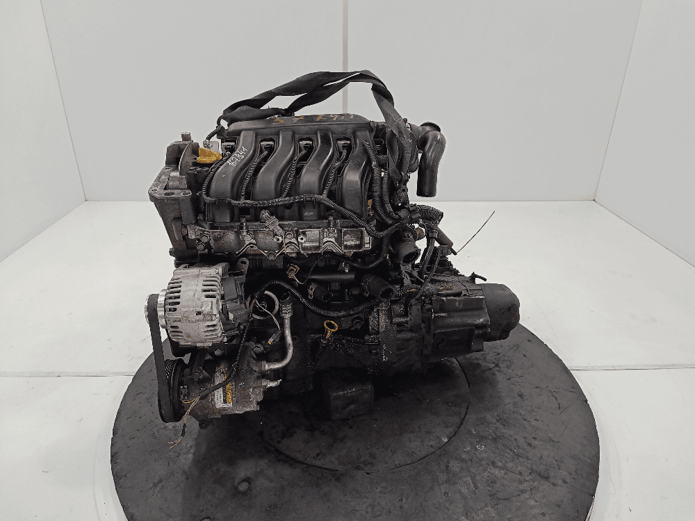Двигатель к Renault Scenic 2 (03-06)