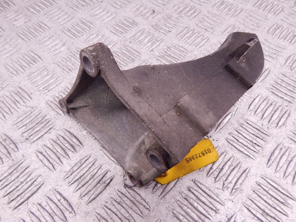 Кронштейн двигателя к BMW 3 E36 (90-00)