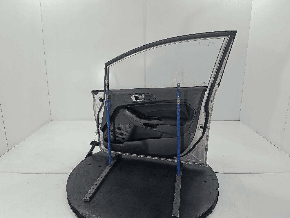 Дверь передняя правая к Ford Fiesta 6 (08-13)