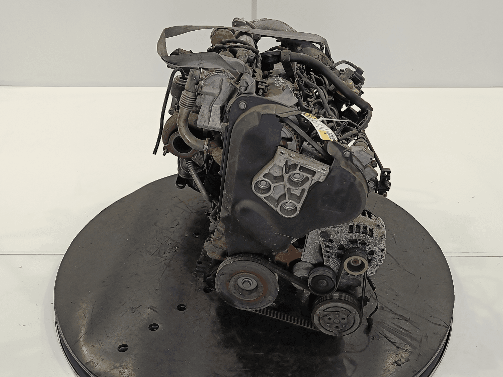 Двигатель к Renault Scenic 2 (03-06)