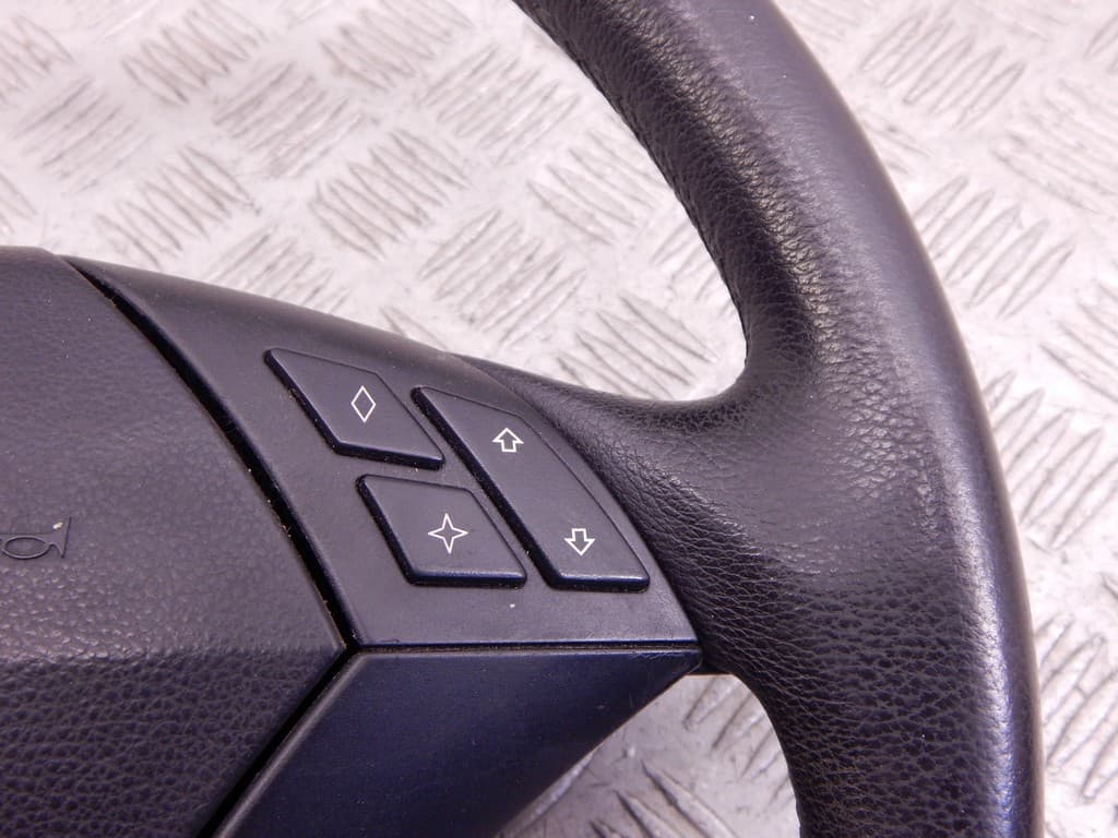 Руль к BMW 5 E60/E61 (02-07)