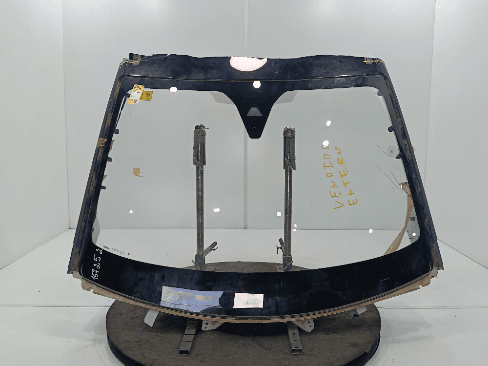 Стекло лобовое к Peugeot 3008 2 (17-20)