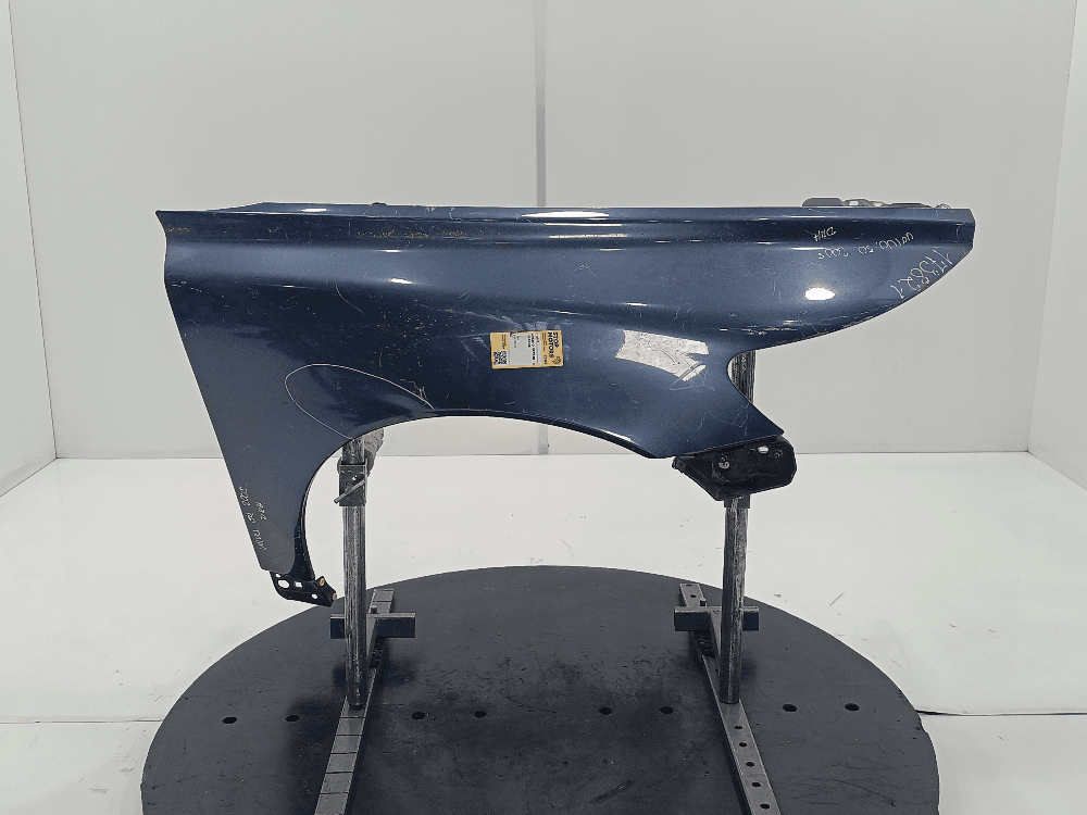 Крыло переднее правое к Volvo V50 (03-10)