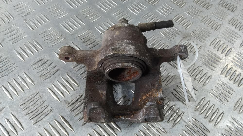 Суппорт передний правый к Daewoo Magnus (99-05)