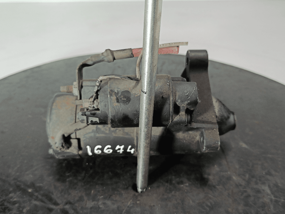 Стартер к Renault Scenic RX4 (00-03)