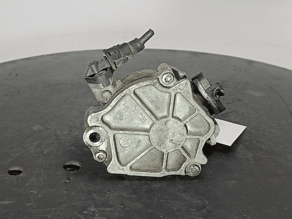 Насос вакуумный к Peugeot 3008 1 (10-13)