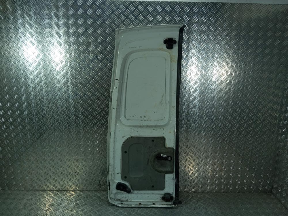 Дверь задняя распашная правая к Renault Kangoo 1 Рестайлинг (03-07)