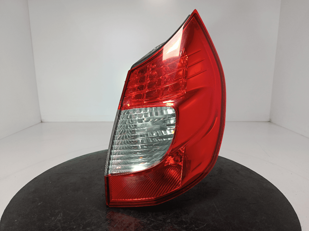 Фонарь задний правый к Renault Scenic 2 (03-06)