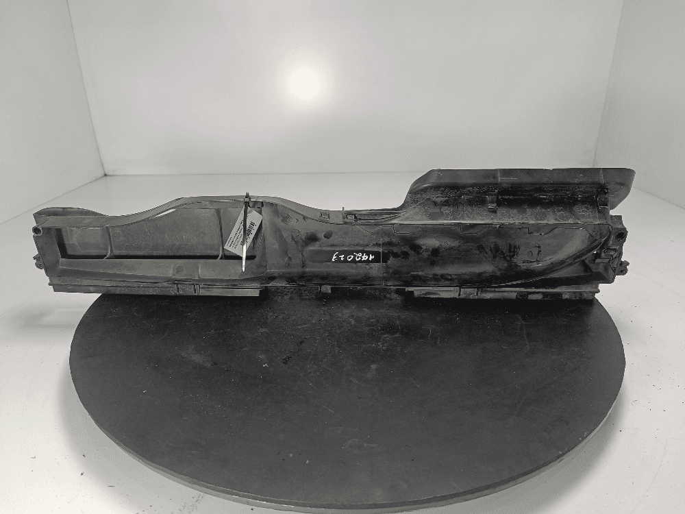 Воздуховод радиатора к Volkswagen Passat B8 (14-19)