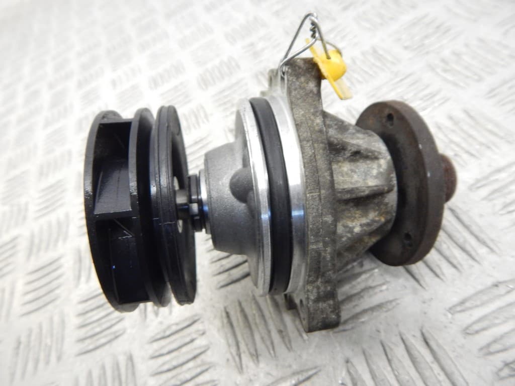 Помпа к BMW 5 E60/E61 (02-07)