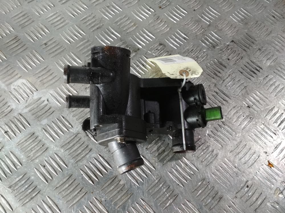 Корпус термостата к Volkswagen Golf 4 (97-06)