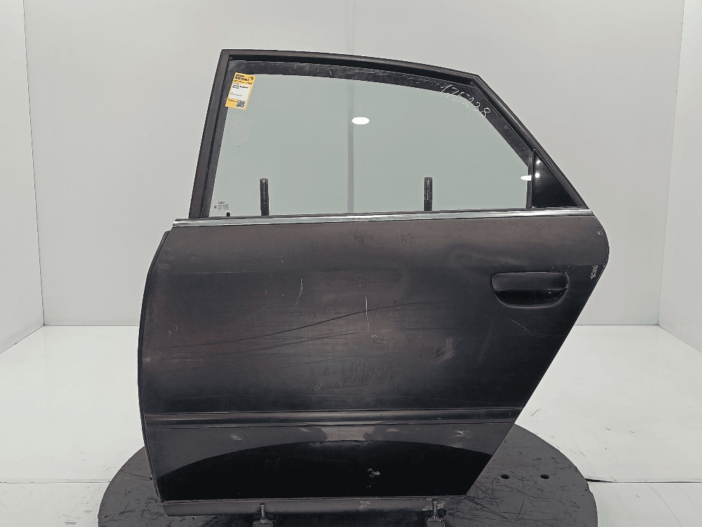 Дверь задняя левая к Audi A6 C5/4B (97-01)