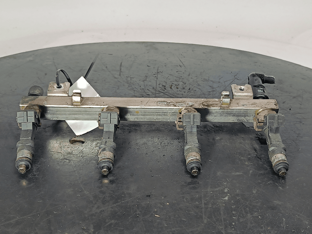 Топливная рампа к Opel Corsa D (06-11)