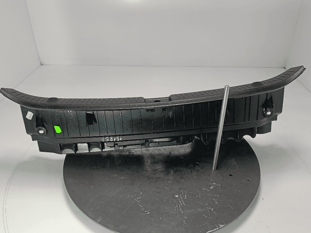 Накладка замка багажника к Mercedes E Class W213/S213/C238/A238 (16-20)