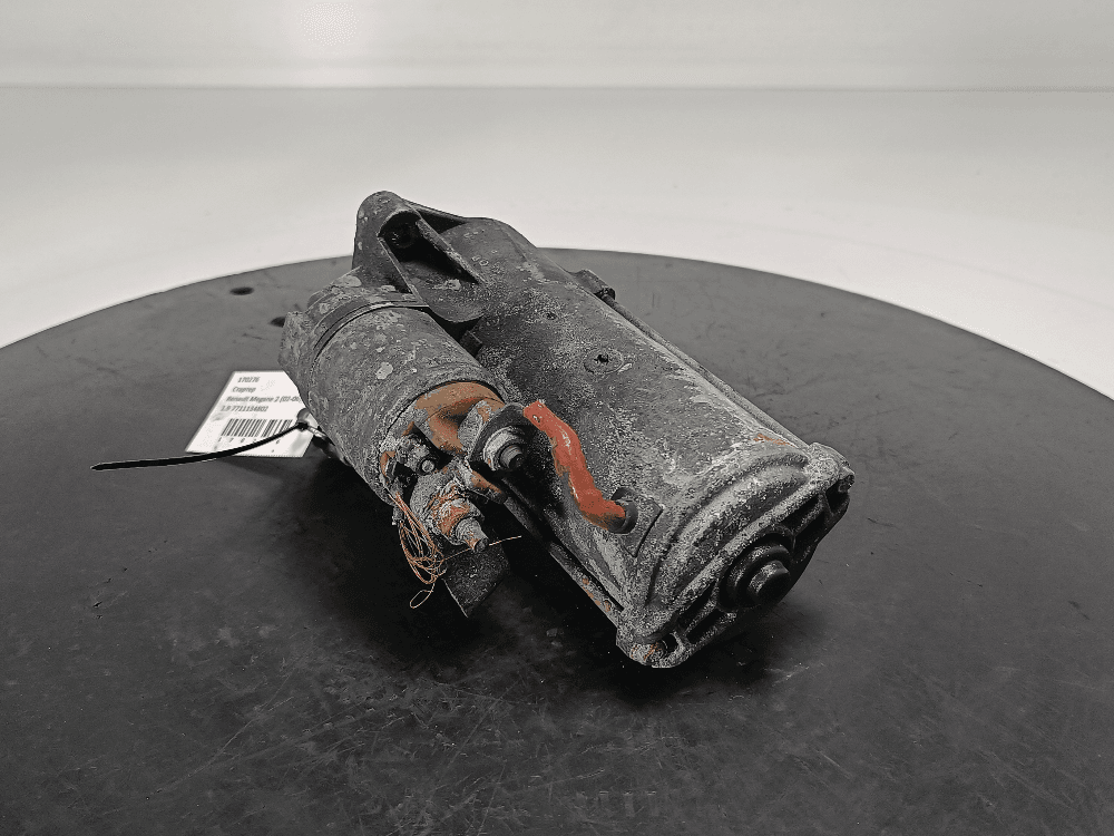 Стартер к Renault Megane 2 (02-06)