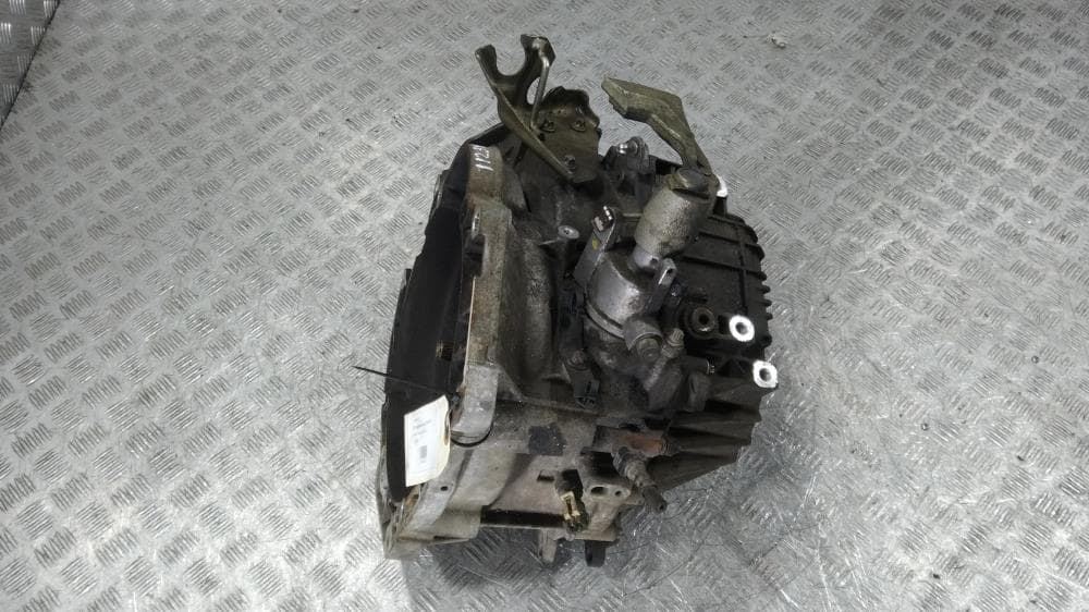 КПП механическая (МКПП) к Opel Corsa D (06-11)