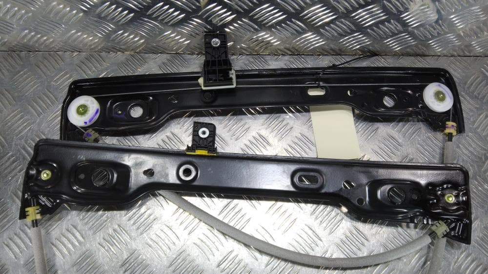 Стеклоподъемник передний правый к Jeep Grand Cherokee WL (21-24)