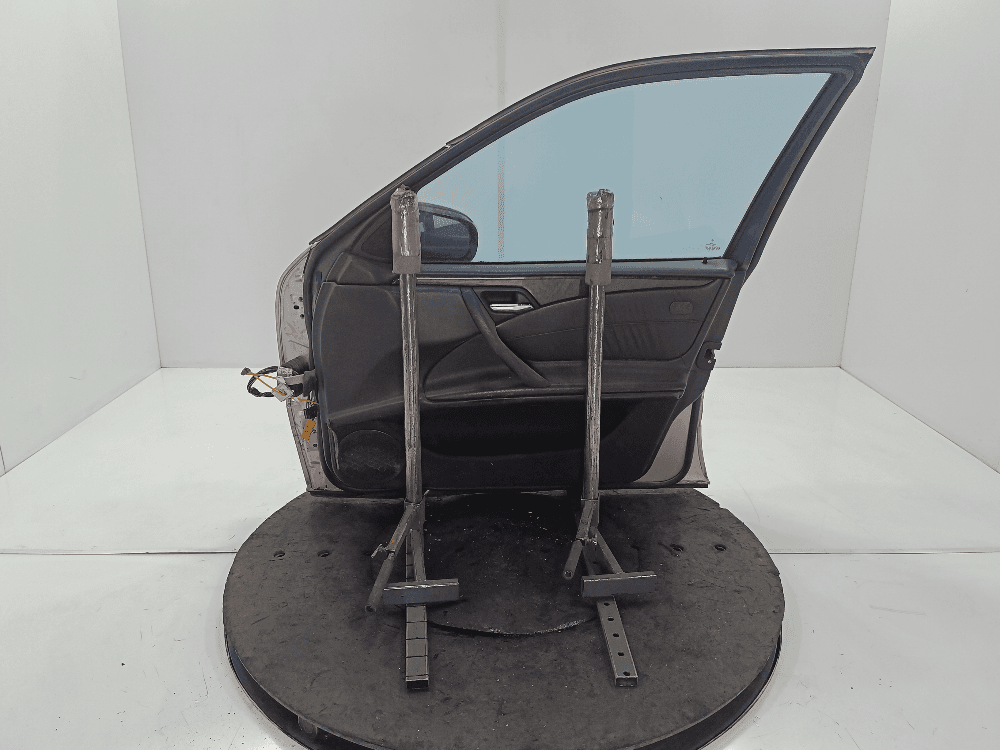 Дверь передняя правая к Mercedes E Class W210/S210 Рестайлинг (99-02)
