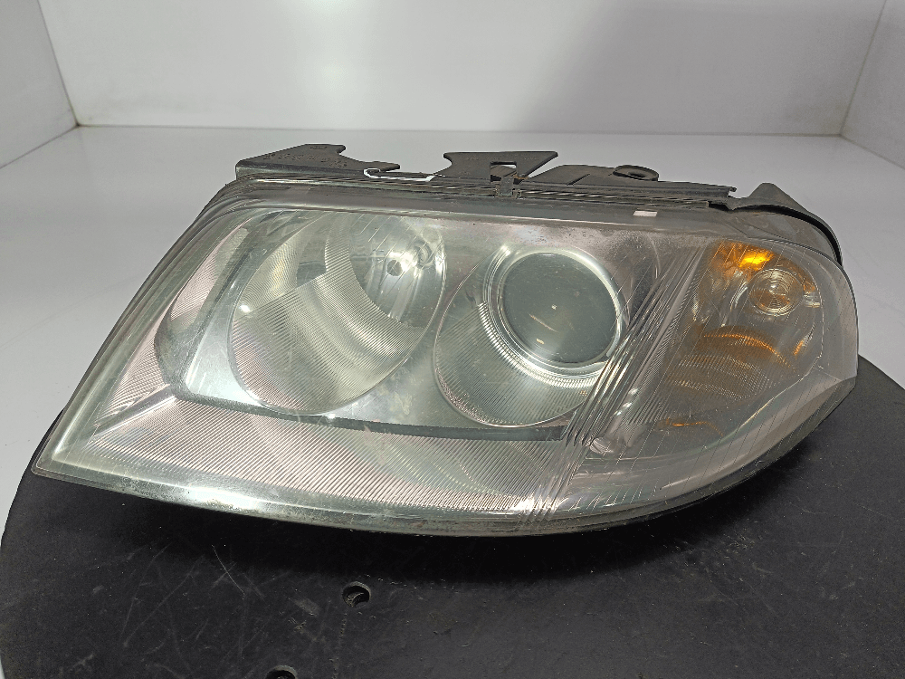Фара левая к Volkswagen Passat B5+ Рестайлинг (00-05)