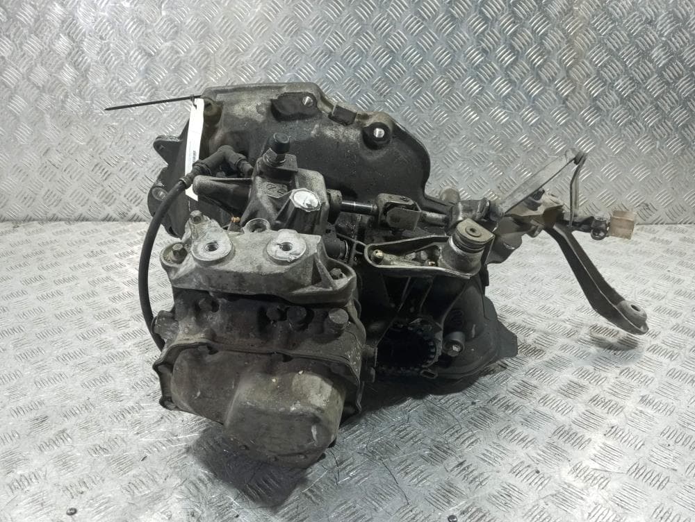 КПП механическая (МКПП) к Opel Corsa D (06-11)
