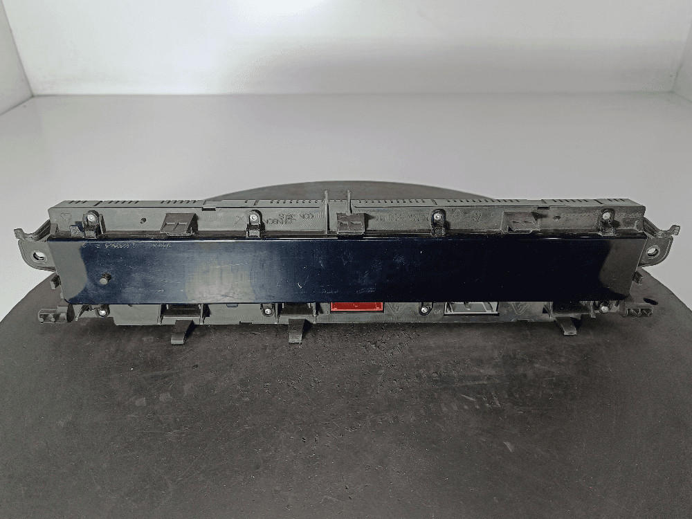 Щиток приборов (приборная панель) к Renault Scenic 2 (03-06)