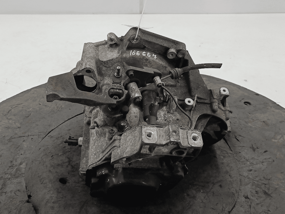 КПП механическая (МКПП) к Volkswagen Golf 5 (03-09)