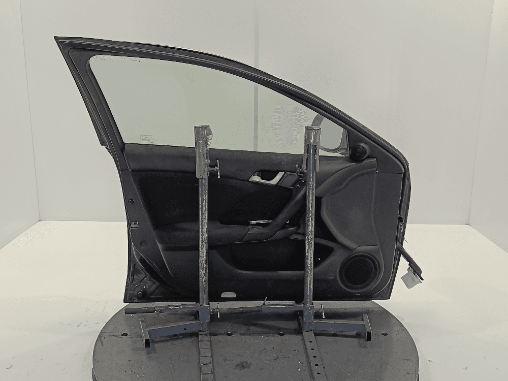 Дверь передняя левая к Honda Accord 8 Рестайлинг (11-13)