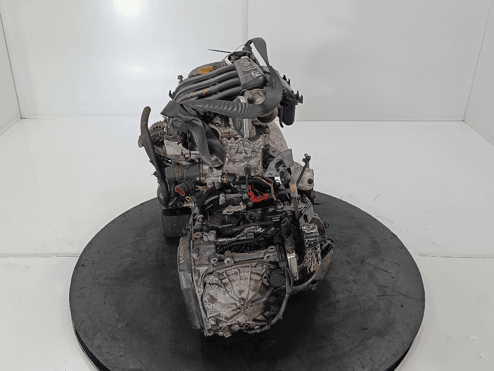 Двигатель к Renault Scenic 2 (03-06)