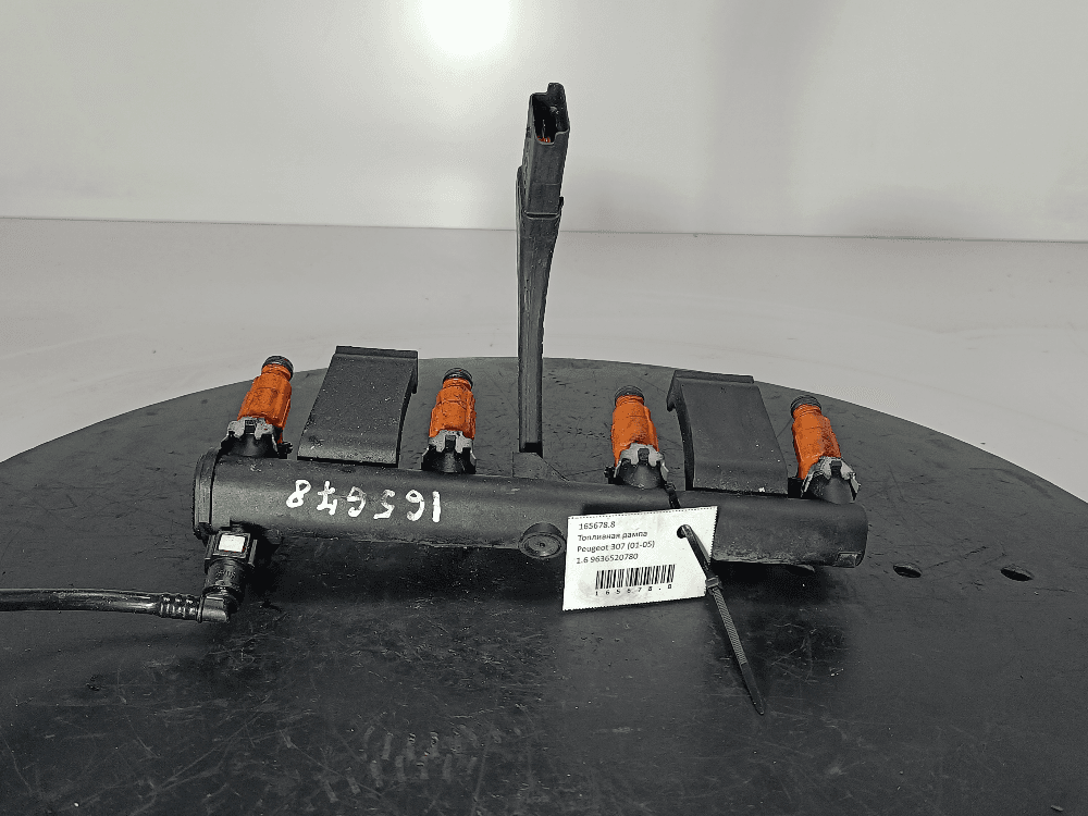 Топливная рампа к Peugeot 307 (01-05)