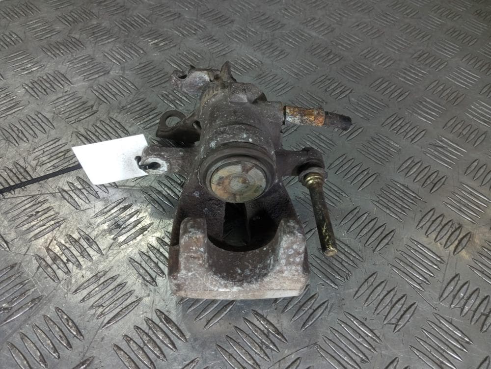 Суппорт задний правый к Alfa Romeo 156 (97-02)