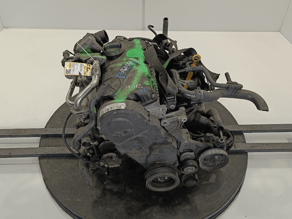 Двигатель к Audi A4 B7 (04-09)