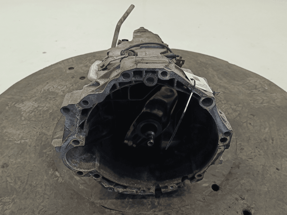КПП механическая (МКПП) к Audi A4 B6 (01-05)
