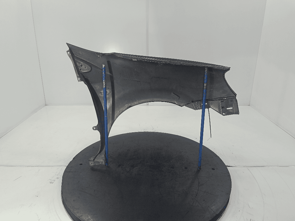 Крыло переднее левое к Nissan  Almera Tino (00-06)