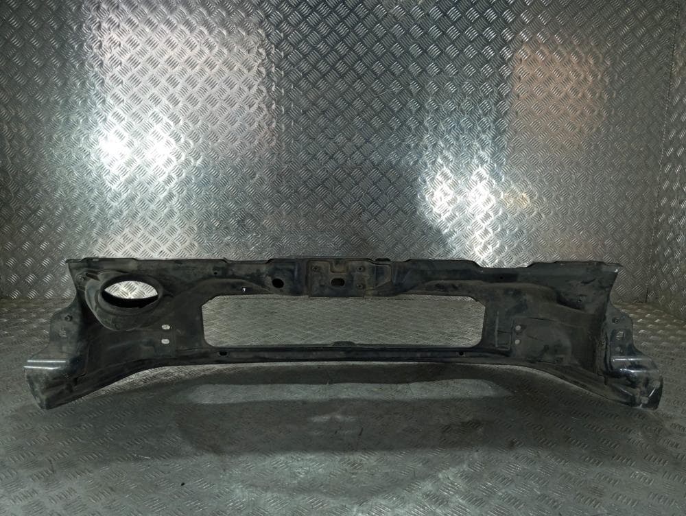 Передняя панель крепления облицовки (телевизор) к Iveco Daily 6 (14-24)