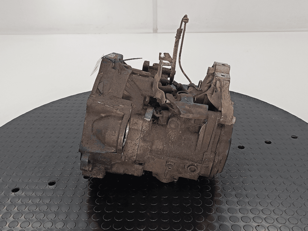 КПП механическая (МКПП) к Volkswagen Golf 5 (03-09)
