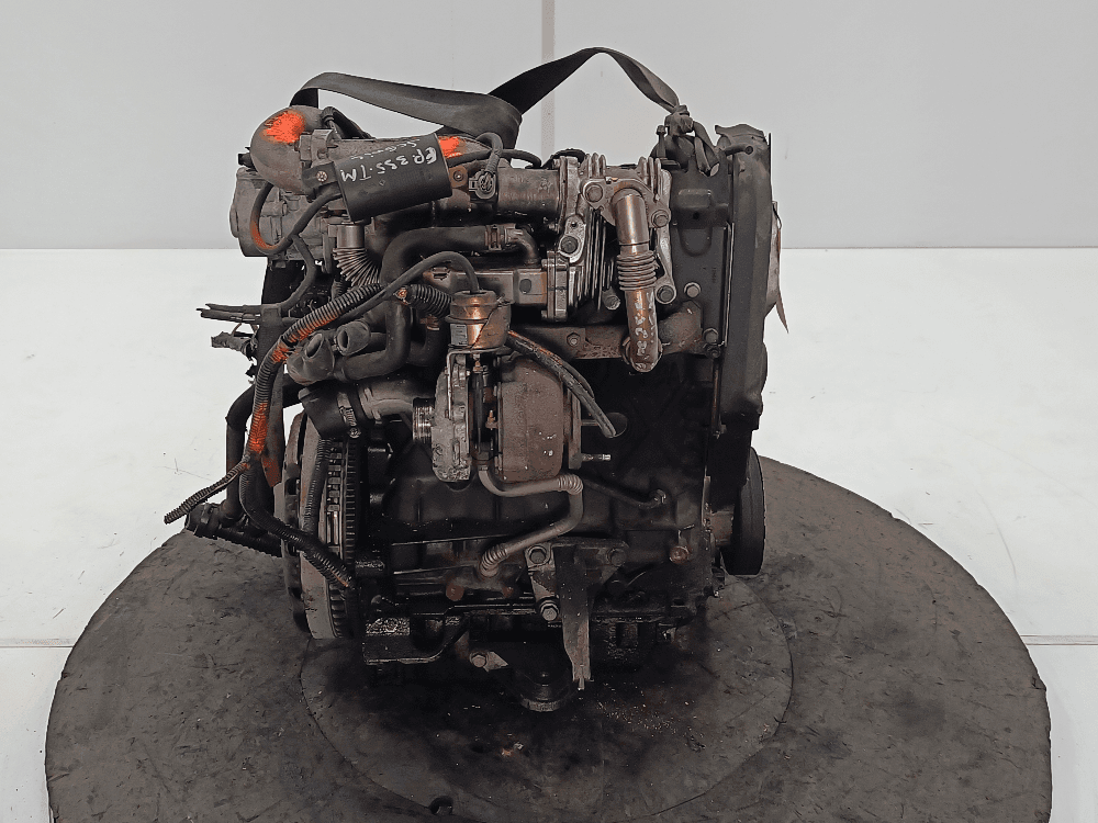 Двигатель к Renault Scenic 2 (03-06)