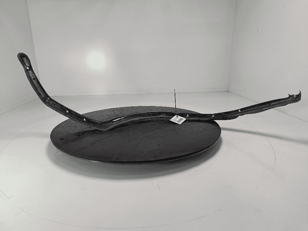 Уплотнитель двери задней левой к Volkswagen Touareg 3 (18-24)