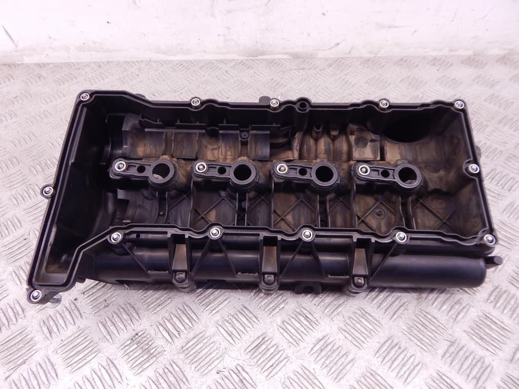 Клапанная крышка к BMW 5 E60/E61 Рестайлинг (07-10)