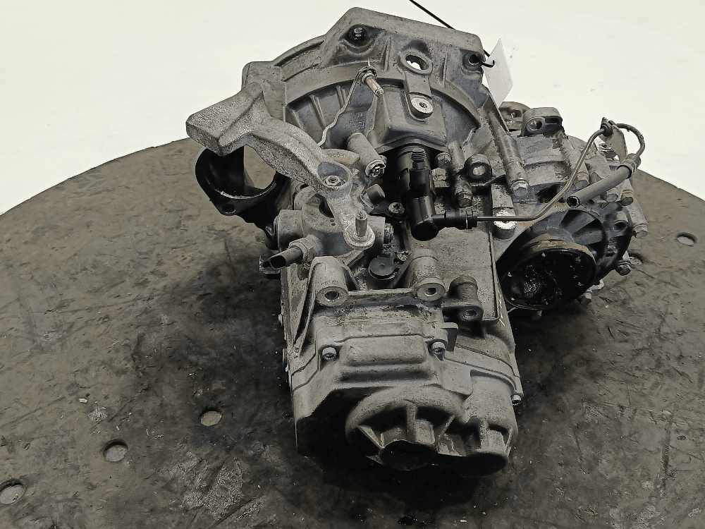 КПП механическая (МКПП) к Volkswagen Golf 5 (03-09)