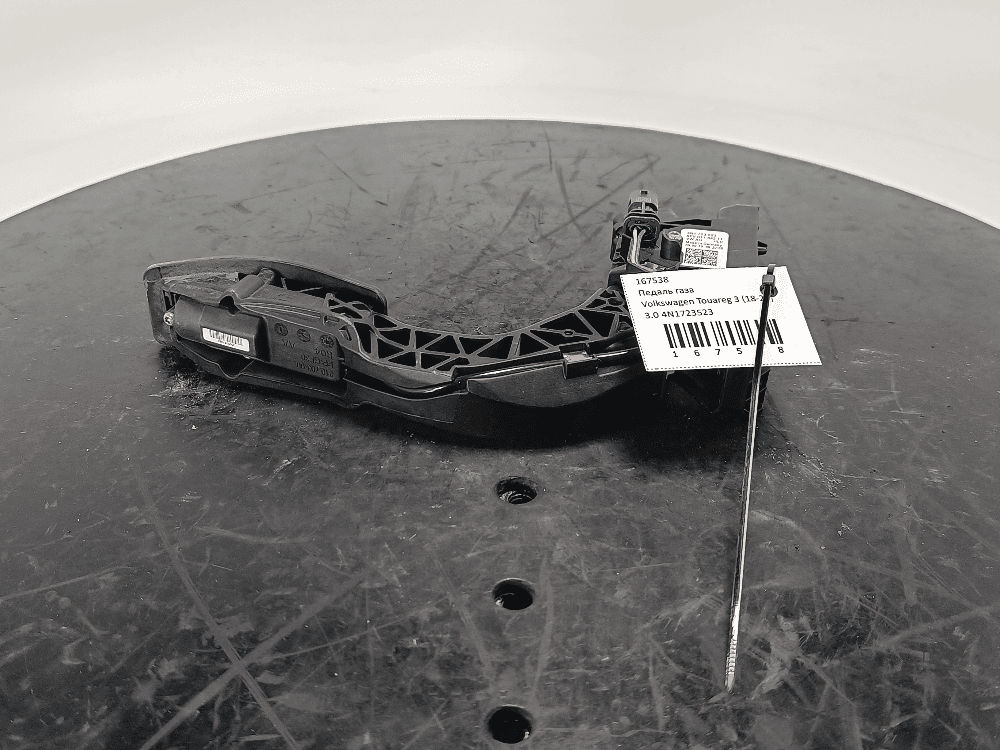 Педаль газа к Volkswagen Touareg 3 (18-24)