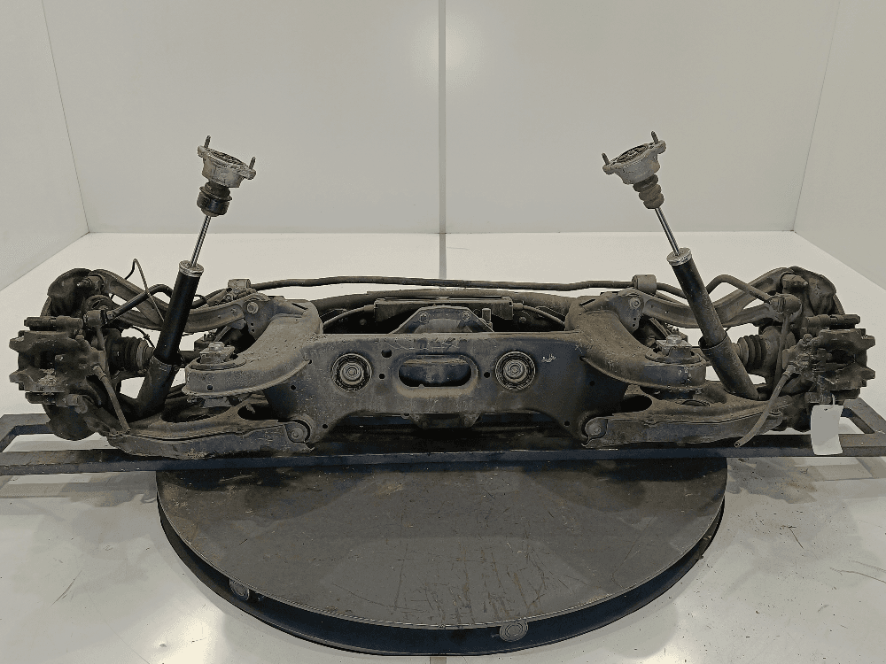 Балка подвески задняя к Mercedes C Class W204/S204/C204 (07-12)